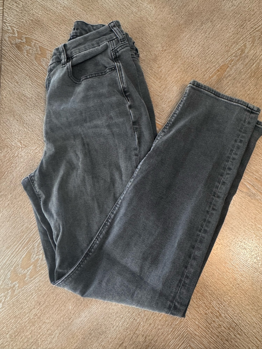 American Eagle Black Curvy Mom Jeans Size 8Long Waist 30”Inseam 30” High Rise